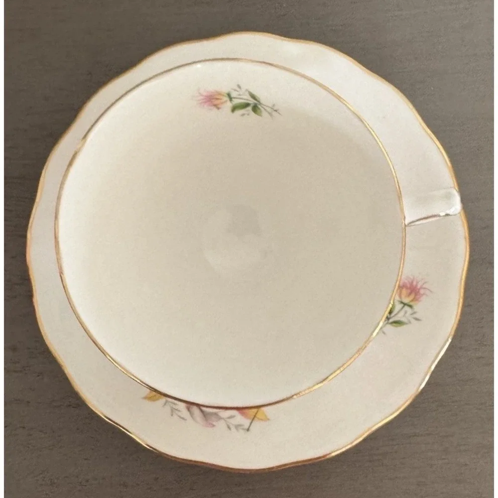 Royal Vale Bone China Cup and Saucer Set‎ Pink Green & White - England Vintage